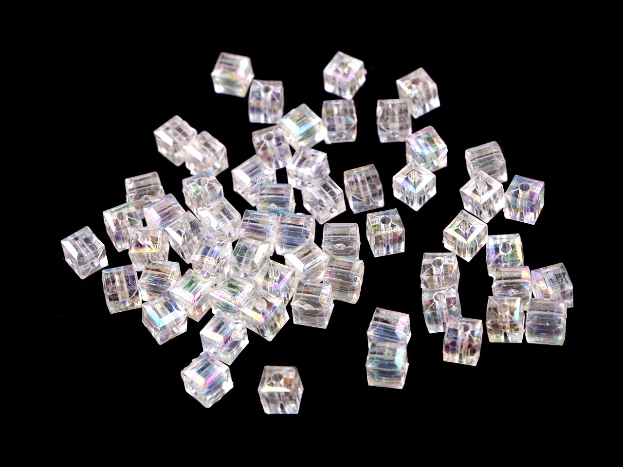 Plastové korálky s AB efektom kocka 6x6 mm