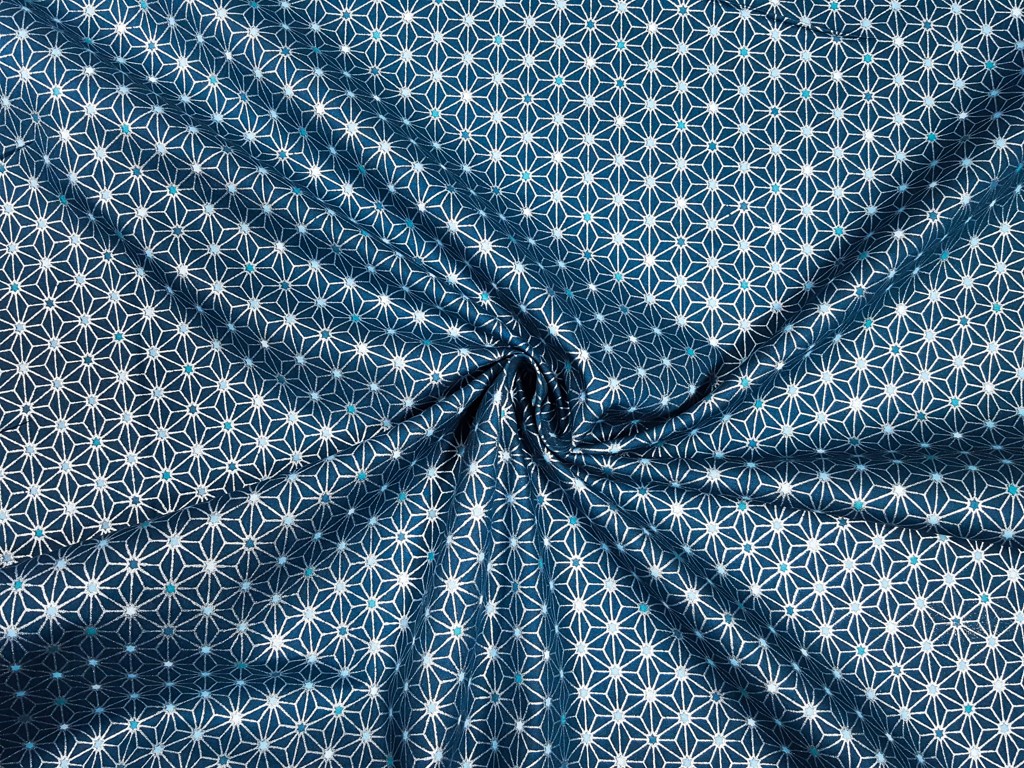 Textillux.sk - produkt Vianočná bavlnená látka strieborný abstraktný ornament 145 cm