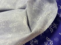 Textillux.sk - produkt Bavlnená látka biele kytičky s bodkami šírka 140 cm