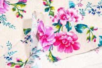 Textillux.sk - produkt Dekoračná látka ružový kvet s krásnym listom.140 cm