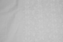 Textillux.sk - produkt Madeira bordúra - biely vzor 130 cm - 3-kvietky,biela