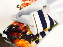 Textillux.sk - produkt Spoločenská šatovka bordúra zmes kvetov v pásiku 150 cm