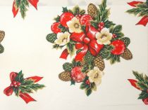 Textillux.sk - produkt Vianočná dekoračná látka ozdoby so šiškami 140 cm - 2-7 ozdoby so šiškami, maslová