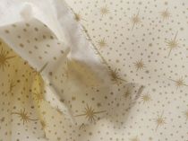 Textillux.sk - produkt Vianočná látka hviezdy s bodkou 140 cm - 2-231 hviezdy s bodkou, maslová