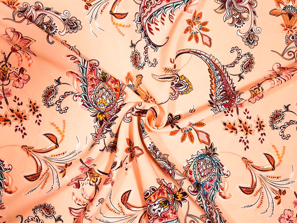 Textillux.sk - produkt Polyesterová šatovka s kvetinovým ornamentom 145 cm