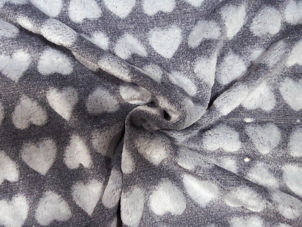 Textillux.sk - produkt Flanel fleece obojstranný so srdiečkom 160 cm