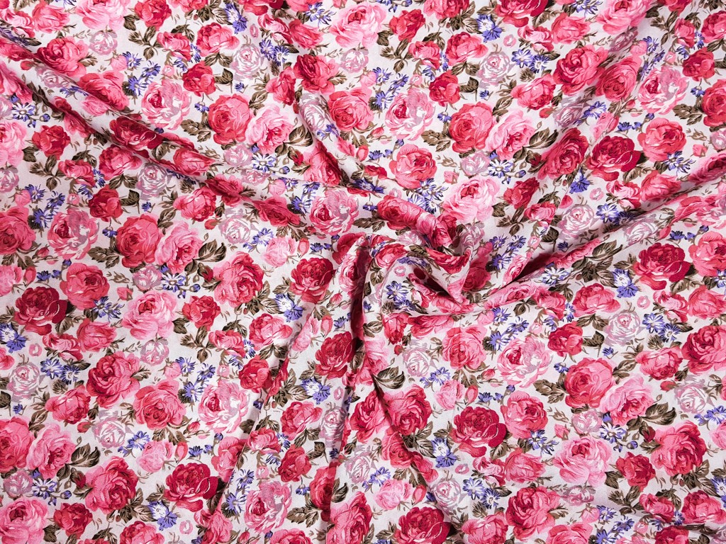 Textillux.sk - produkt Viskózová šatovka ružové ružičky 145 cm