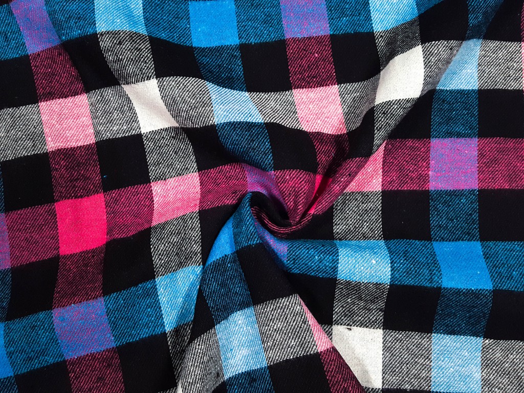 Flanel cyklamenové a červené káro 150 cm