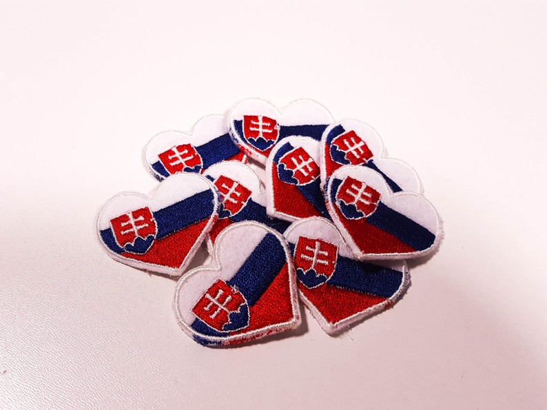 Nášivka srdce SR 36x30mm