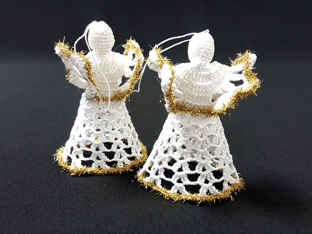 Vianočná ozdoba háčkovaný anjelik 9-10 cm  handmade