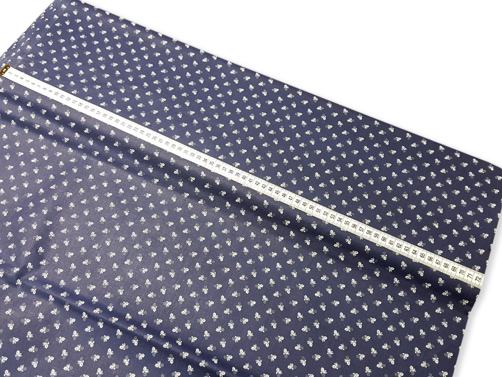 Bavlnená látka biely kytičky 10 mm šírka 140 cm
