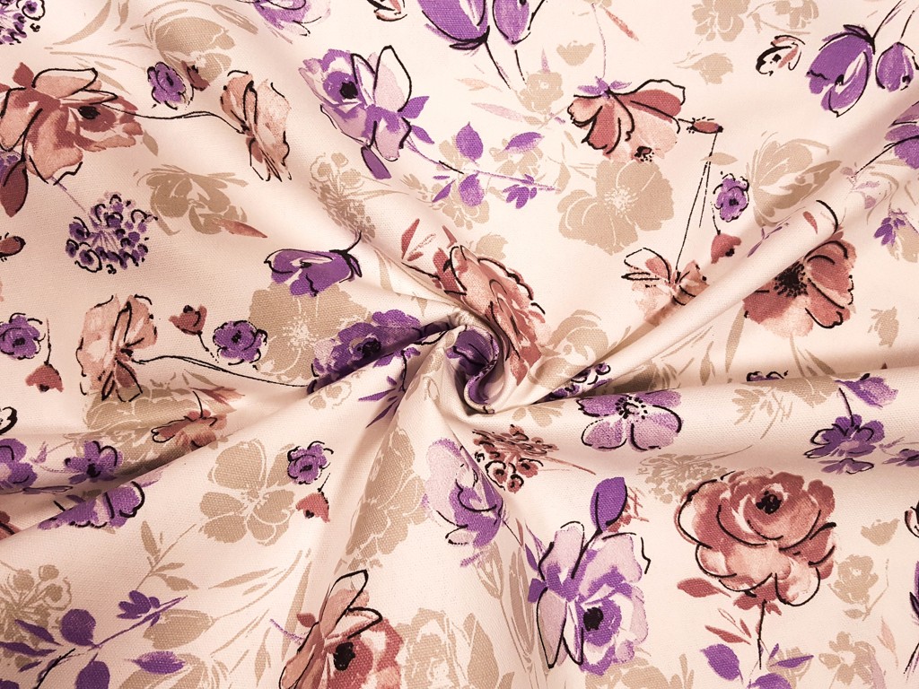 Hrubšia bavlnená látka fialový maľovaný kvet 140 cm